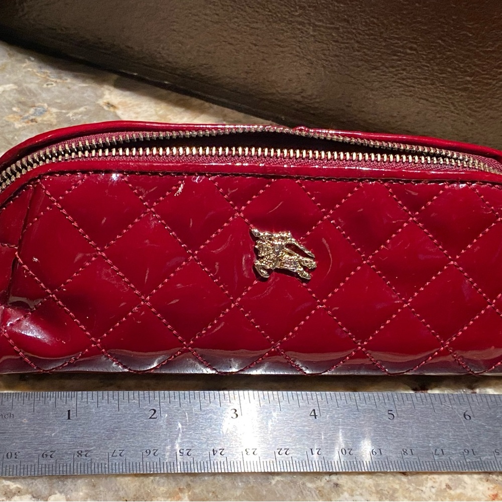 Vintage Burberry red patent pouch - Picture 7 of 9